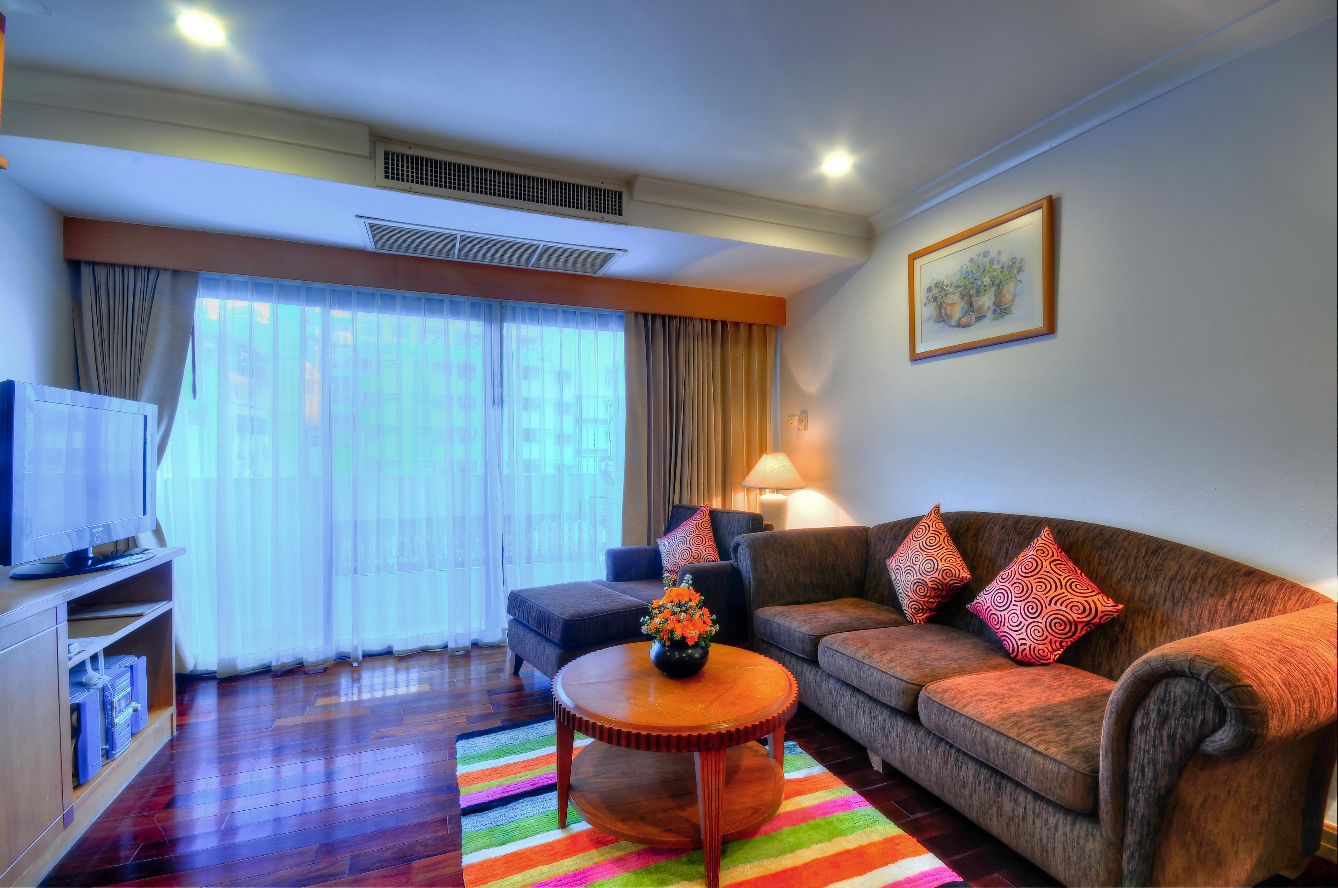Admiral Suites Bangkok Exteriör bild