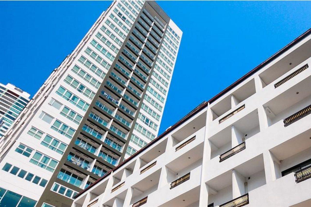 Admiral Suites Bangkok Exteriör bild
