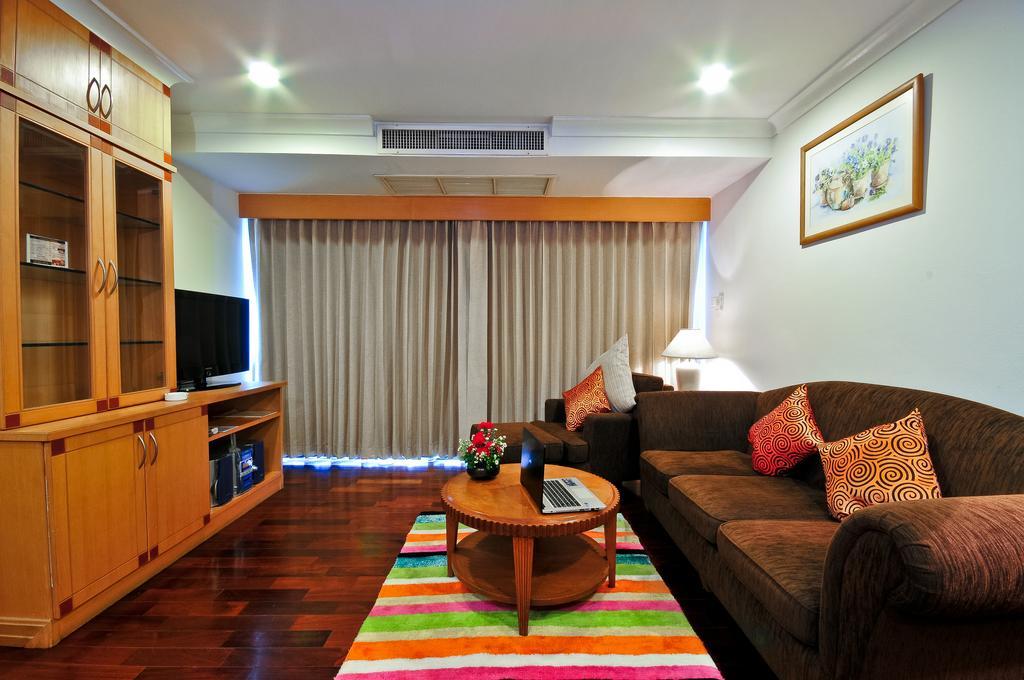 Admiral Suites Bangkok Exteriör bild