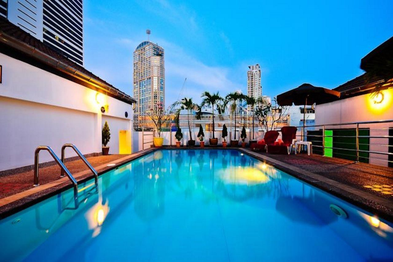 Admiral Suites Bangkok Exteriör bild