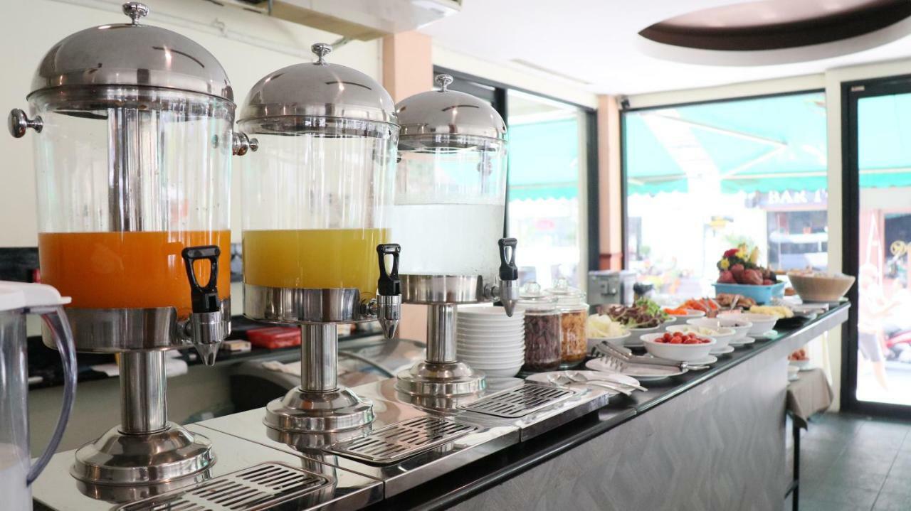 Admiral Suites Bangkok Exteriör bild